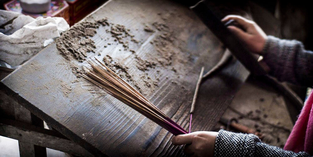 Engage in the authentic artistry of Hue’s crafts